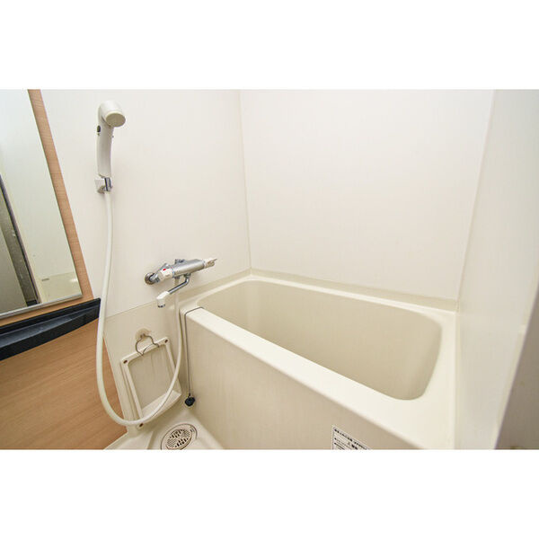 SERENiTE本町エコートの浴室