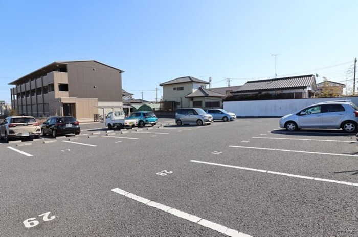 シエロ　ル　シャトーの駐車場|駐車場