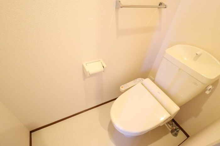 シエロ　ル　シャトーのトイレ|温水洗浄暖房便座