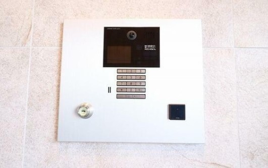 新宿区西新宿８丁目の賃貸マンションのセキュリティ