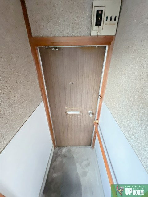 コーポ真畔の玄関