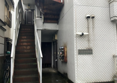 【駐輪場】 | ベルコート共和 | マンションの駐輪場は、事前に空きがあるか確認を取ると安心です。せっかく入居したのに駐輪スペースがない！なんてことになったら大変ですよね。そこで、内見時や購入前にはまず事前に確認しておくと良いでしょう。