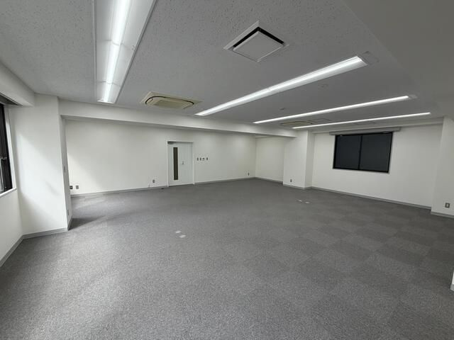 港区東麻布１丁目の店舗事務所の内装