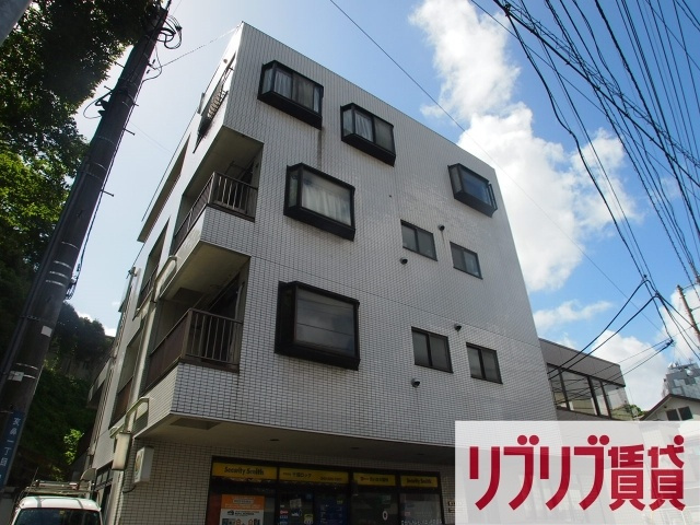 ホワイトレジデンスの外観