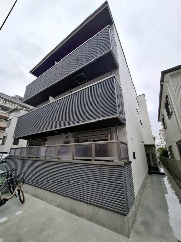 ルクス西宮北口の外観