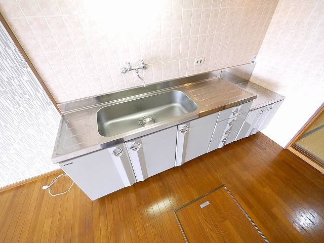 荒井スカイヴィレッジのキッチン|使いやすいキッチンです