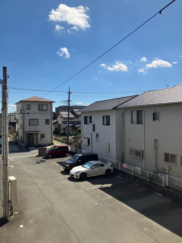 ライフパークアレイの駐車場