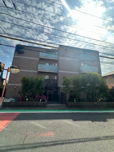 スカイコートグランデ成城の外観