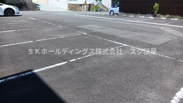 オークサンガの駐車場