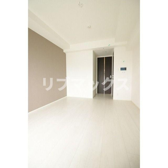 【居間・リビング】ＢｌｕＲｏｃｋ東神奈川 