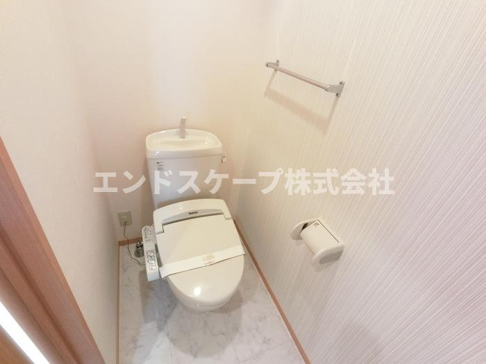 リビングタウン下石倉　Ｄのトイレ|高崎、前橋のお部屋探しはエンドスケープまで！お客様の理想お聞かせ下さい♪