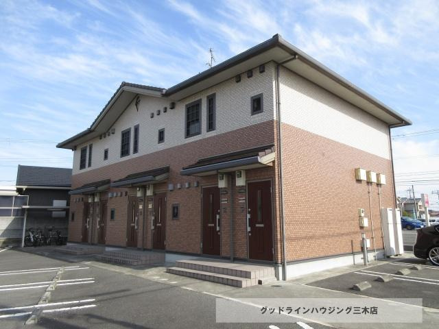 クレセントの外観