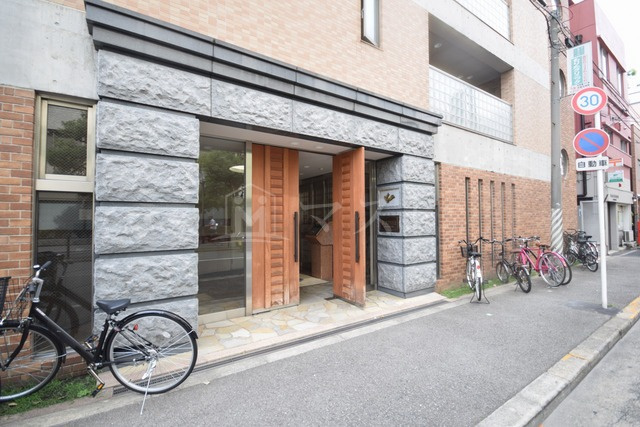 ＫＡＩＳＥＩ北梅田のエントランス