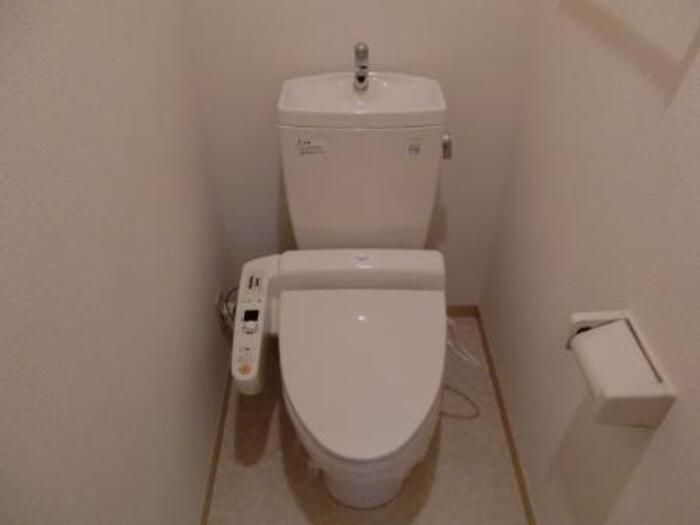 セジュール養父のトイレ