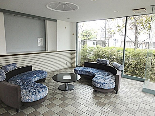 パークハイム宝塚清荒神のロビー