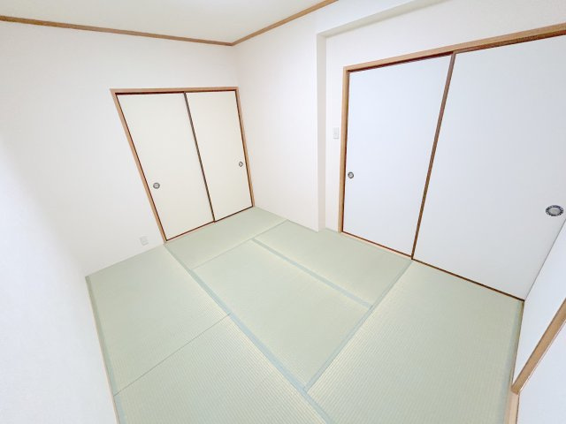 パインブルーム生駒の和室