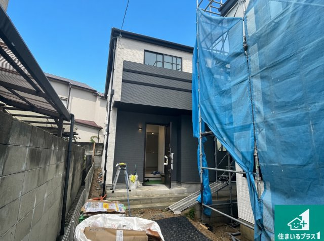 ■三島郡島本町山崎　新築一戸建ての外観|現在建築中！落ち着いた街並みで新生活を始めることが出来そう！周辺の物件も併せてご紹介させて頂きます！