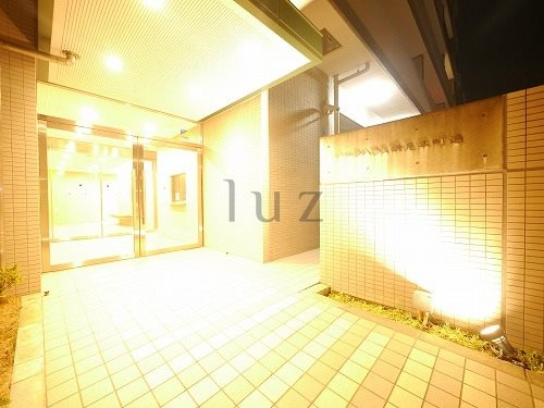 パークハウス鶴見本町通の外観|2001年築の分譲パークハウスシリーズ！