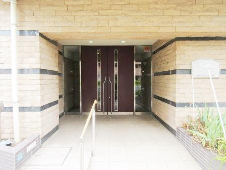 プレール・ドゥーク巣鴨のエントランス