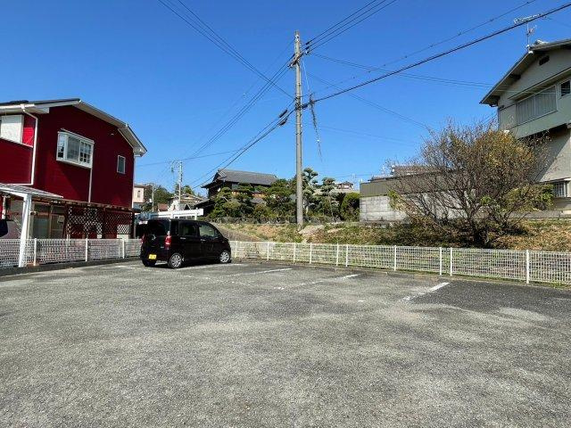 ハイツサンライフA棟の駐車場