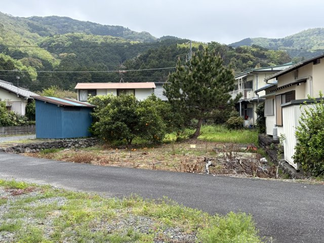 西伊豆町　中の前面道路含む現地写真