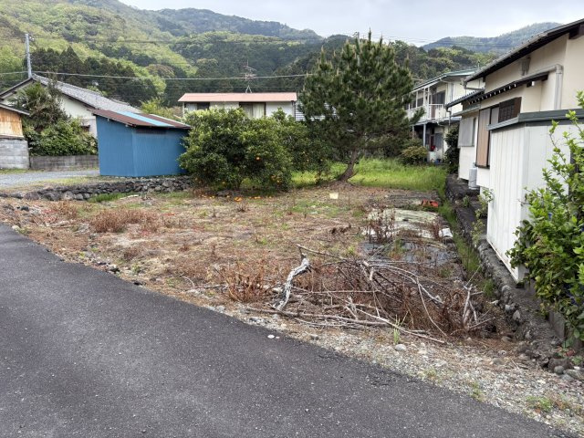 西伊豆町　中の前面道路含む現地写真