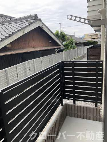 シャーメゾン端岡のバルコニー