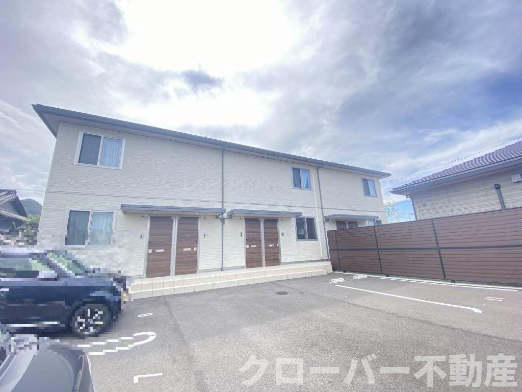シャーメゾン端岡の外観