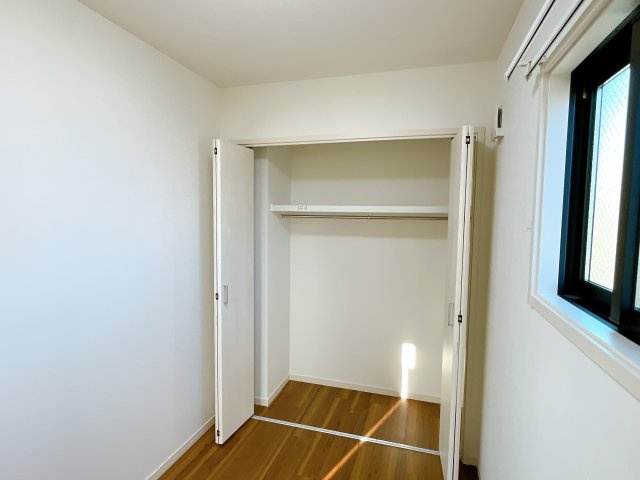 セントラル更生の洋室