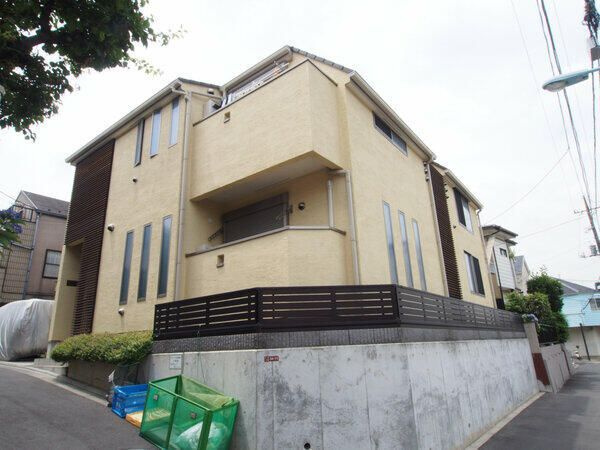 アベリアの外観
