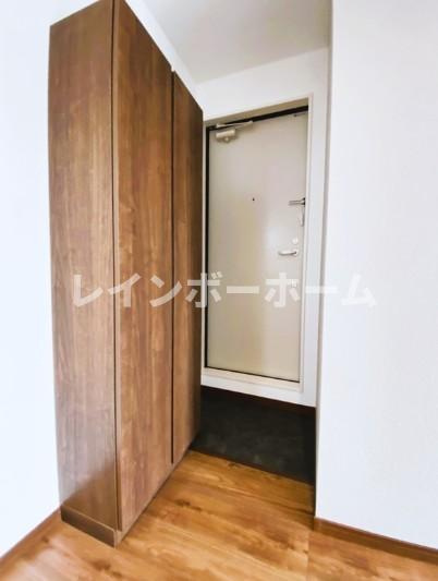 Erfolg新座の玄関