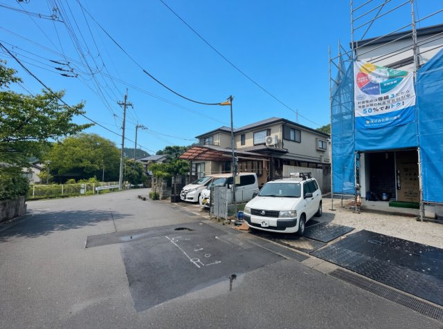 三島郡島本町山崎　新築一戸建ての前面道路含む現地写真|周辺は落ち着いた街並みの住宅地！子育てがしやすい住環境です！まだ未完成ですが、現地でしかわからない事もございます。是非一度ご覧ください。