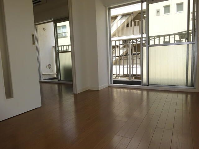 中銀木場マンションの寝室