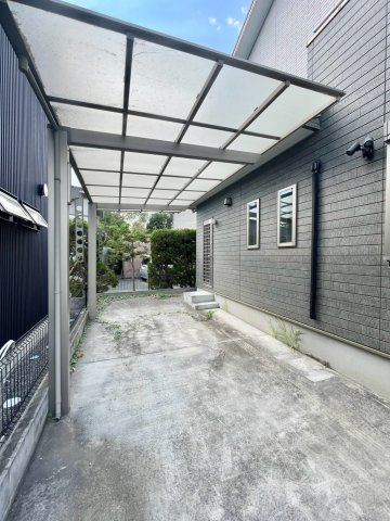 白浜町甲中古戸建の駐車場