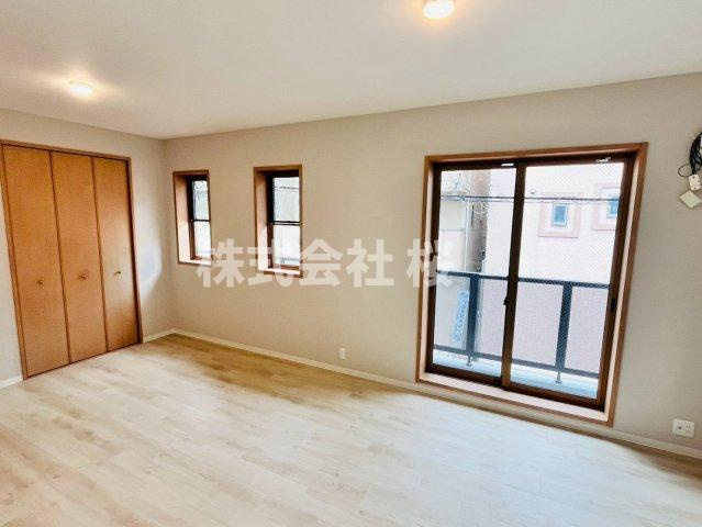 東淀川区スガハラ２丁目　中古戸建の居間・リビング