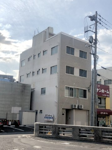 土井ビルの外観