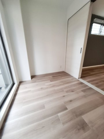 ルクス西宮北口の洋室