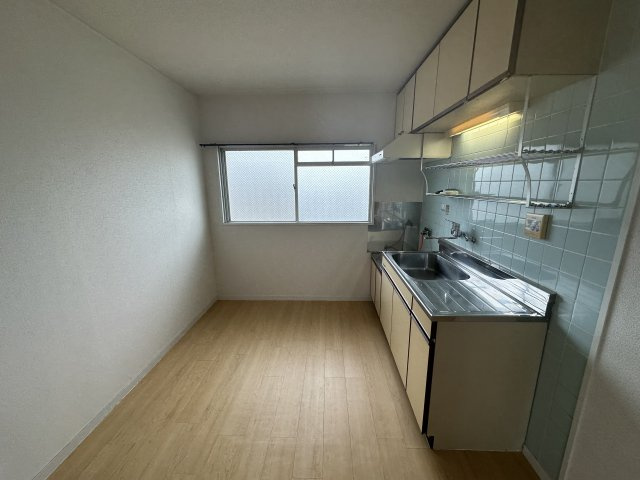 サンライズ須賀の内装