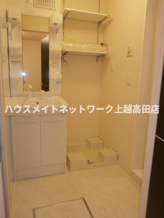 インサイドモートの洗面所|洗髪洗面化粧台・洗濯機置場