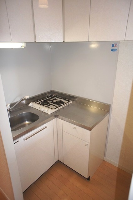 新品家具付きマンション渡辺通4(KaGood福岡)のキッチン