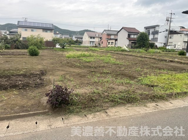 ６７３９７　岐阜市岩地土地の外観