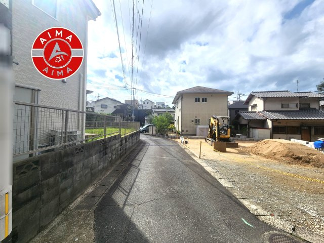 筑紫野市二日市北6丁目第4-2棟（2号棟）の外観|前面道路含む現地の写真です。