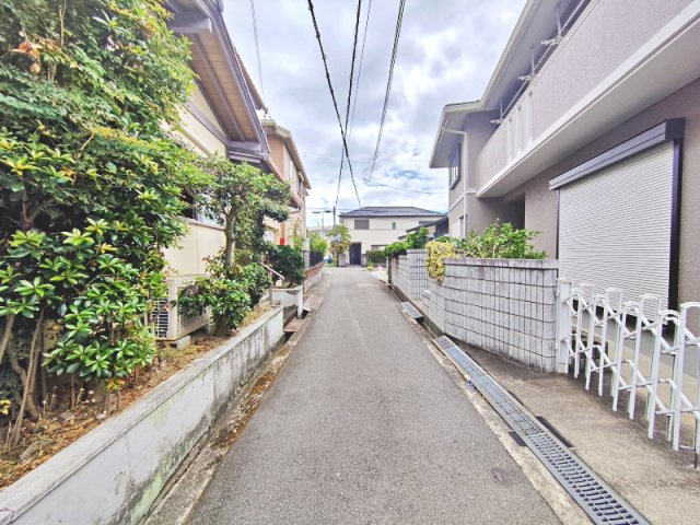 中古戸建　海南市鳥居の前面道路含む現地写真