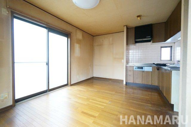 中古　千葉市中央区青葉町の居間・リビング|＊当日ご案内可＊ご希望の物件まとめてご案内！弊社が掲載していない物件でもOK♪お気軽にご相談ください ♪お電話でのお問合わせがスムーズ♪