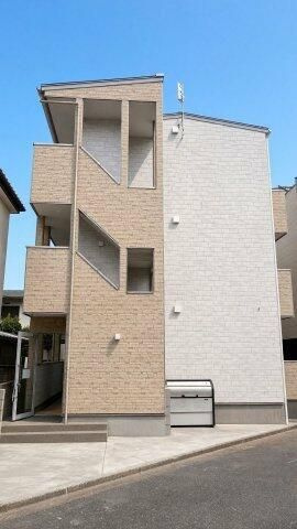 ＦＥＬＩＣＥ　ＴＥＲＲＡＣＥの外観
