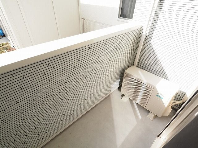 シャンブル舞浜のバルコニー
