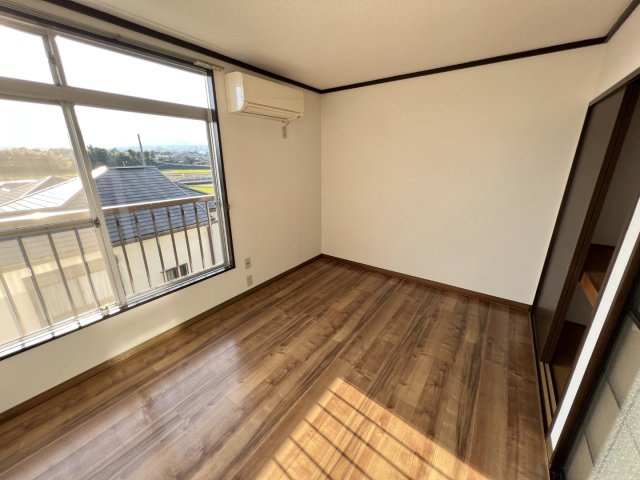 厚木市及川のアパートの洋室|参考画像