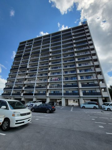 アルファステイツ北谷ヒルズの外観