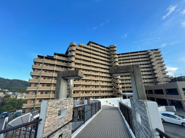 アンビエントジェーム山Ⅱ番館の外観