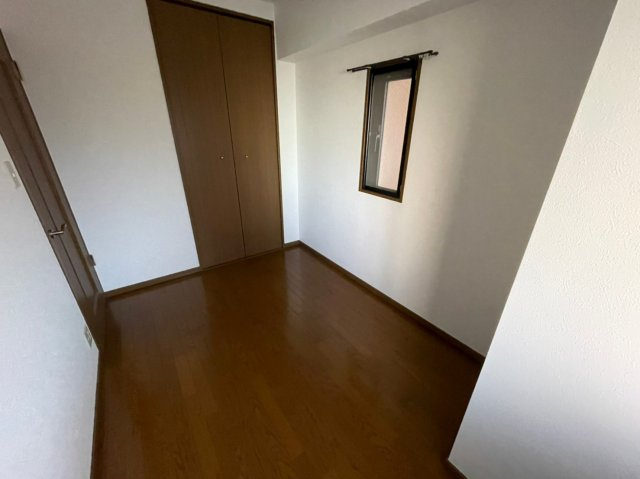 アンビエントジェーム山Ⅱ番館の洋室